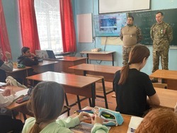 Фронтовики встретились с черноярскими школьниками