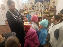 Юные жители черноярского села совершили экскурсию в местную обитель