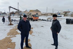 Глава Черноярского района посетил социальные объекты