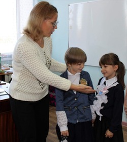 Первоклассники Черноярской школы учатся дружить