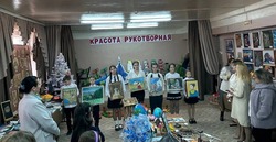 В Черноярском районе открылась выставка декоративно-прикладного творчества