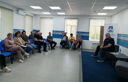 Черноярский депутат встретился с местными фермерами