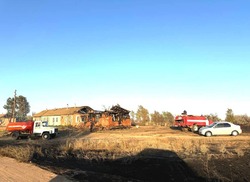 Черноярцы героически справились с пожаром