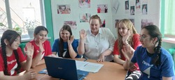 Черноярцы оказывают шефскую помощь енотаевцам