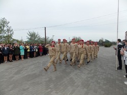 В преддверии празднования 9 Мая в Черноярской школе прошла торжественная линейка 