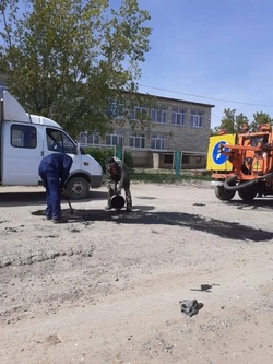 В Черноярском районе начали ремонтировать дороги