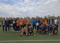 В Черном Яре прошел захватывающий турнир по мини-футболу