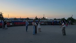 В селе Чёрный Яр открылся сезон дискотек 