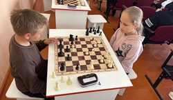 Черноярцы сыграли в быстрые шахматы