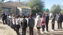 Школьников из села Поды поблагодарили за патриотизм и любовь к Родине