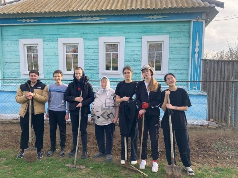 Черноярцы проводят акцию «Спасибо за мирное небо»