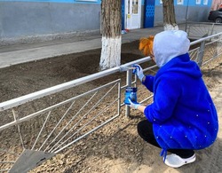 В Черноярском округе продолжаются субботники