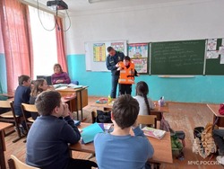 Уроки безопасности на воде прошли в Черноярском районе