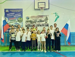 Черноярцы устроили праздничный флешмоб