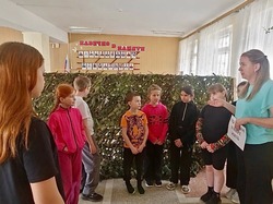 Черноярцы обсудили вопросы войны и мира