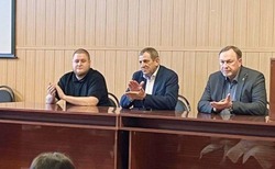 Черноярскую больницу возглавил новый главный врач