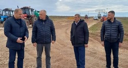 Черноярский округ посетил руководитель Минсельхоза региона